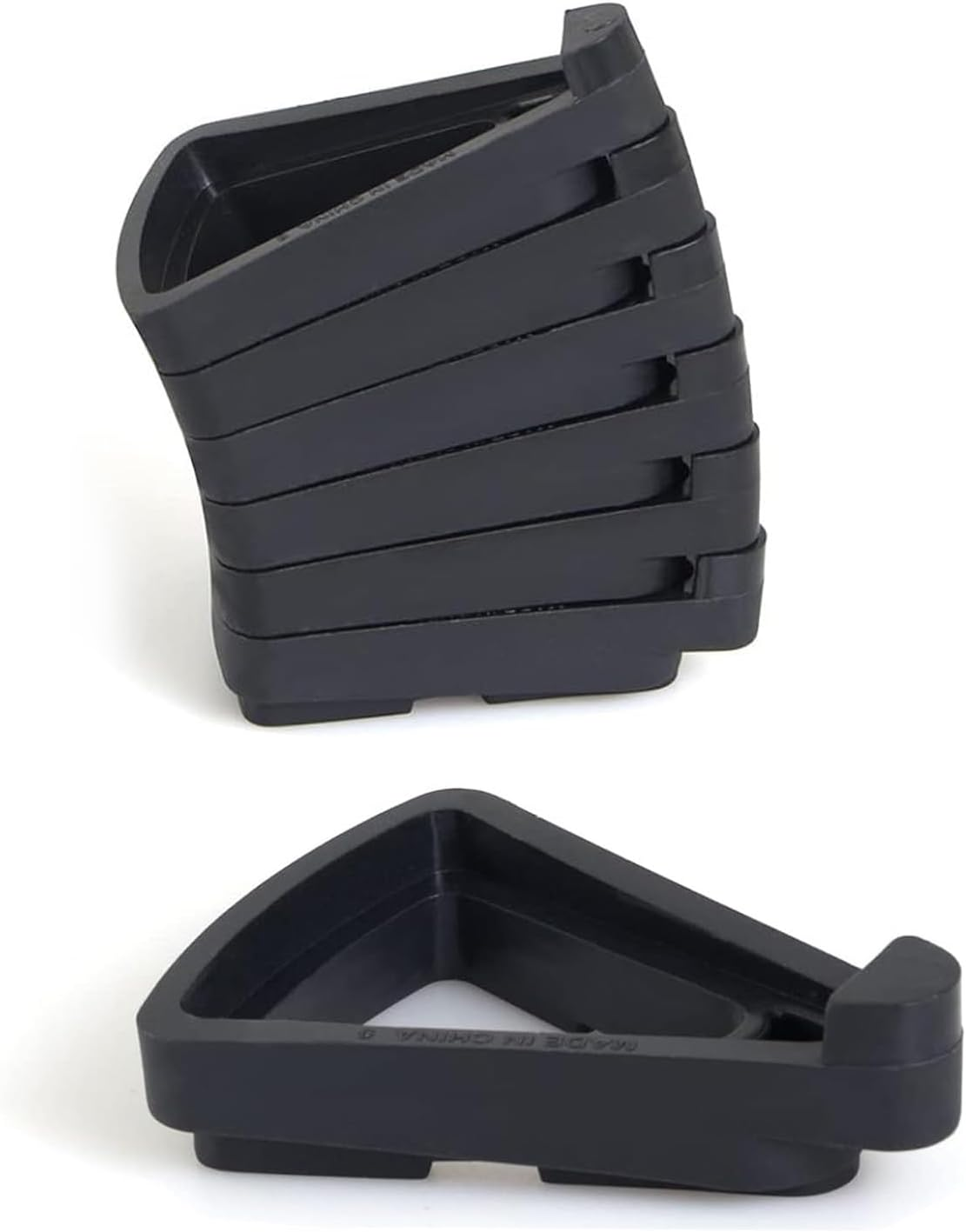 24Pcs Plant Pot Feet, Invisible Triangle Pot Risers, Flower Pot Rack Pot Lifters Supports for Indoor & Outdoor Plant Pots image number 4