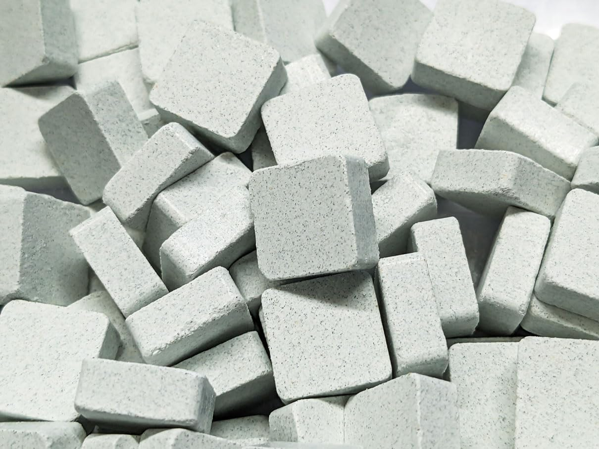 Mineral Blocks Food for Fish Shrimp Snails Plecos Crabs Nerites Ramshorns (15 X Spirulina) image number 4