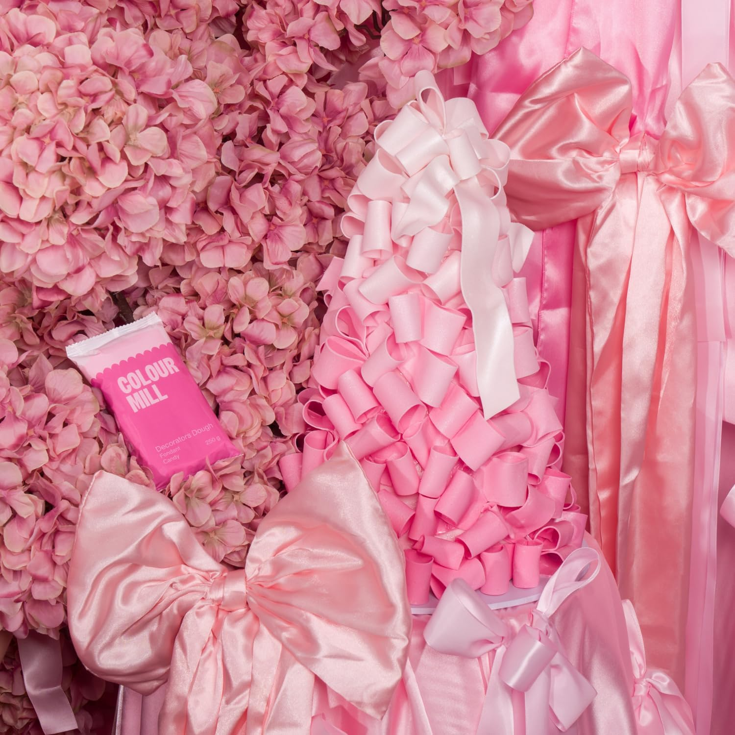 Colour Mill Decorators Dough Premium Ready to Roll Fondant Candy 250G image number 5