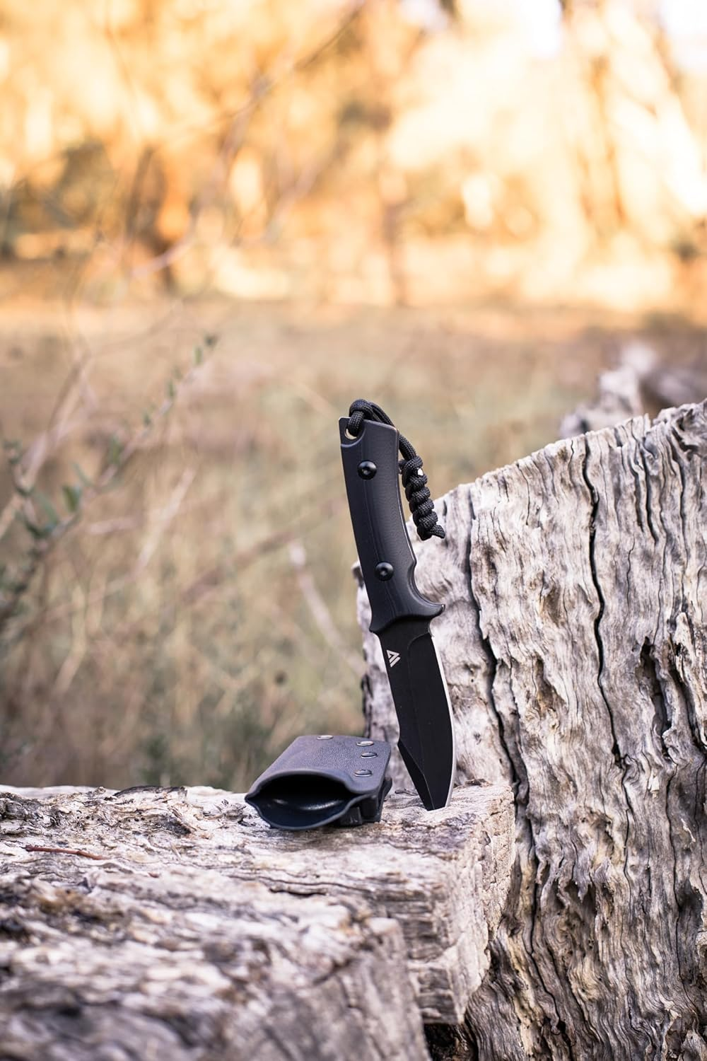 Wilora Full Tang Hunting Knife - 4CR13 Steel, Outdoor Survival Bowie Knife with Kydex Sheath, Paracord Lanyard & Sharpening Stone image number 1