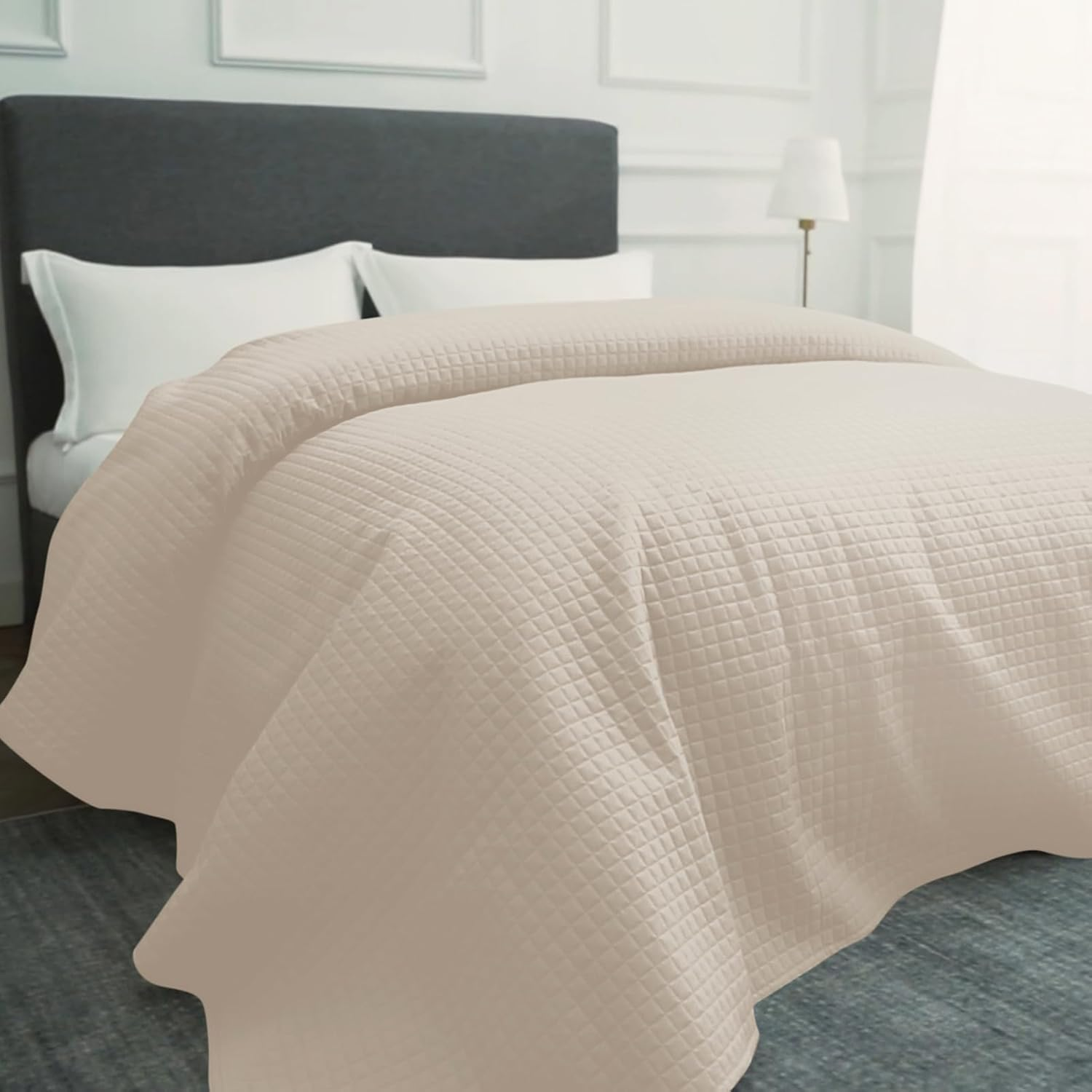 Hollyhome Luxury Checkered Super Soft Solid Single Pinsonic Bed Quilt Bedspread Bed Cover, Beige, Full/Queen image number 1