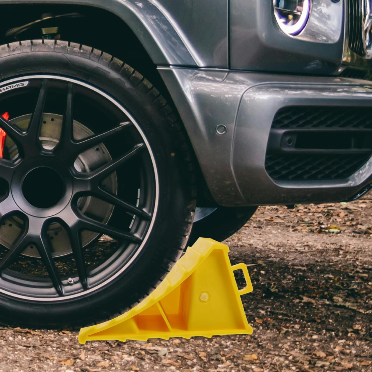 Cabilock Wheel Chocks 2 Pack with Handle Heavy Duty Tire Blocks for Rvs Campers Motorhomes Travel Trailers Tire Protection image number 5