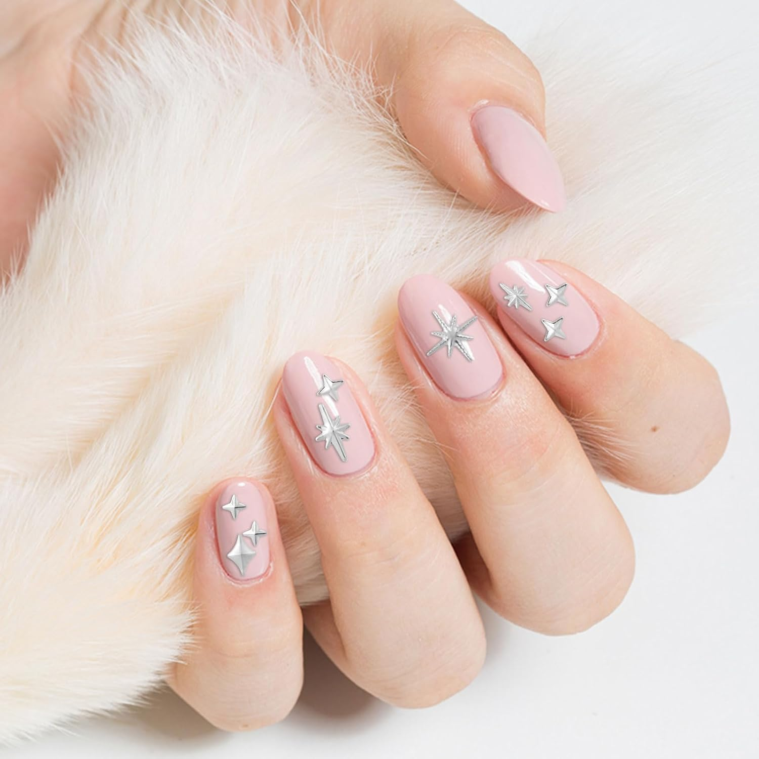 BOXOB 800Pcs Star Nail Charms, Gold & Silver 3D Star Nail Jewelry Decorations Reusable Metallic Studs Nails Rhinestones Gems Manicure Supplies for Women Girls DIY Craft Accessories