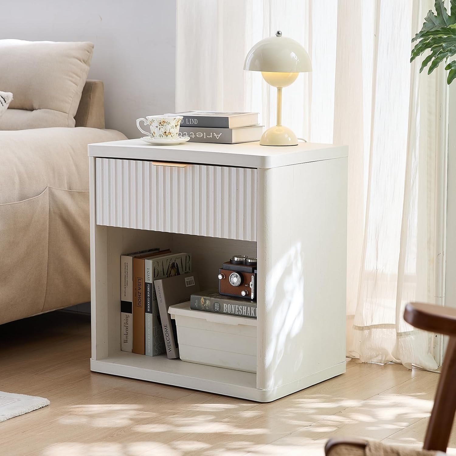 LELELINKY 58 X 39 Cm Fluted Bedside Table with 1 Drawer,Modern White Bed Side Tables Storage Chest of Drawers with Open Shelf,Wood Nightstand Cabinet with Metal Handles for Bedroom,Living Room image number 1