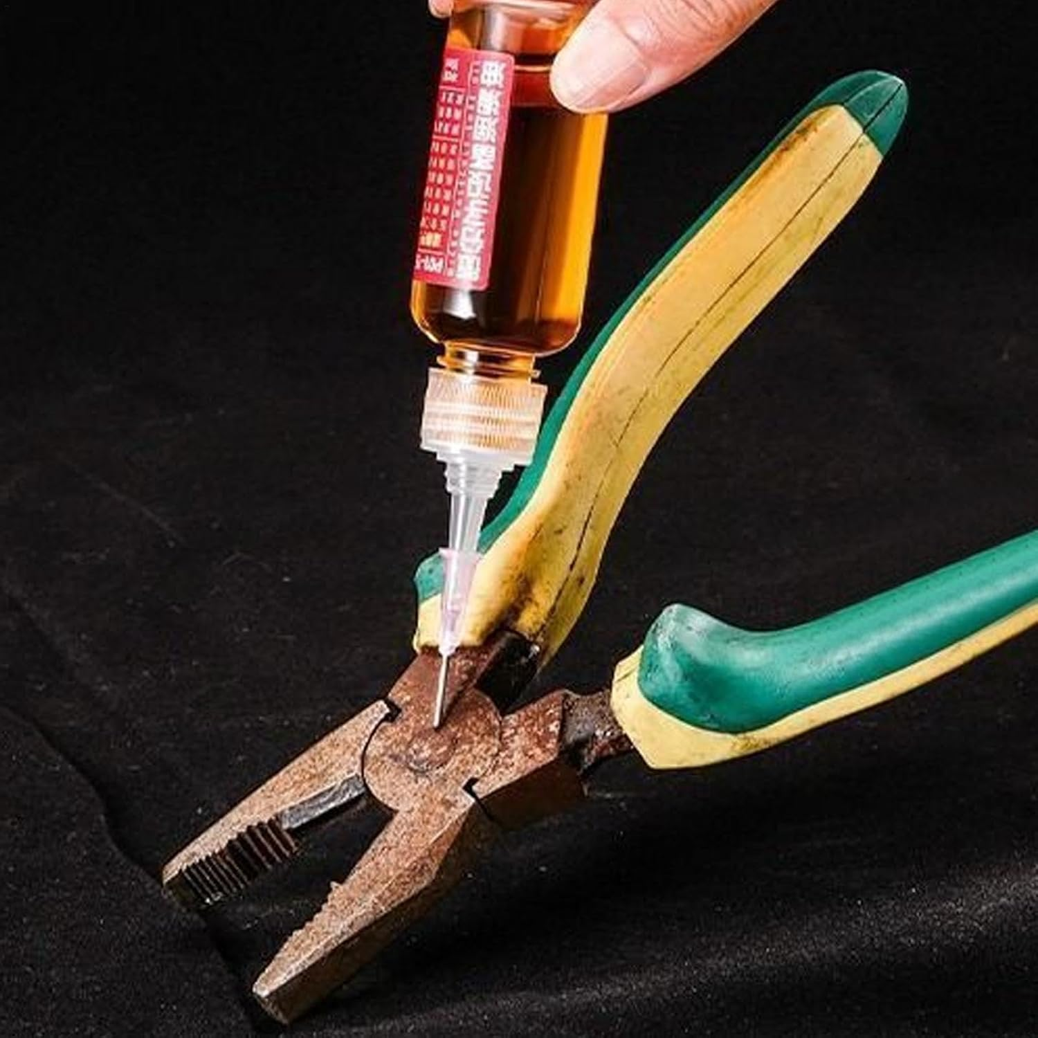 Chain Saw Oil,Chain Lubricant Seasonal 60Ml High Performance Saw Oil | Wear-Resistant Multi-Use Household Supplies Rust Prevention Chain Cleaner for Motorcycle