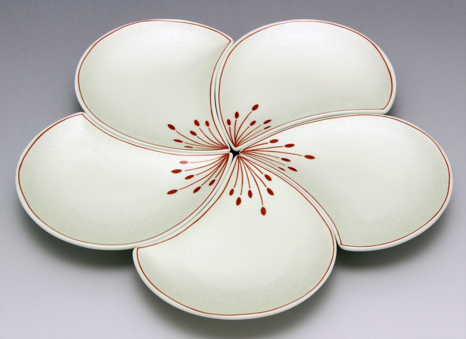 Arita Ware 97908 Kouraku Kiln Plum Petals, Small Plates, Set of 5, White Glazed Silver image number 5