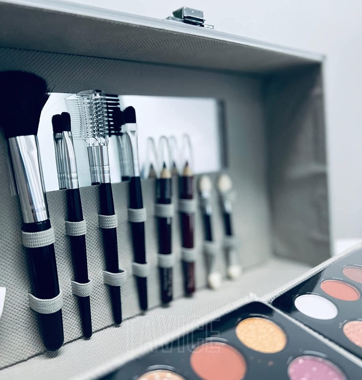 Professional Makeup Set Face Powder Matte Shimmer Eyeshadow Palette Lipstick Makeup Brushes Highlighter Bronzer Make up Kit image number 2