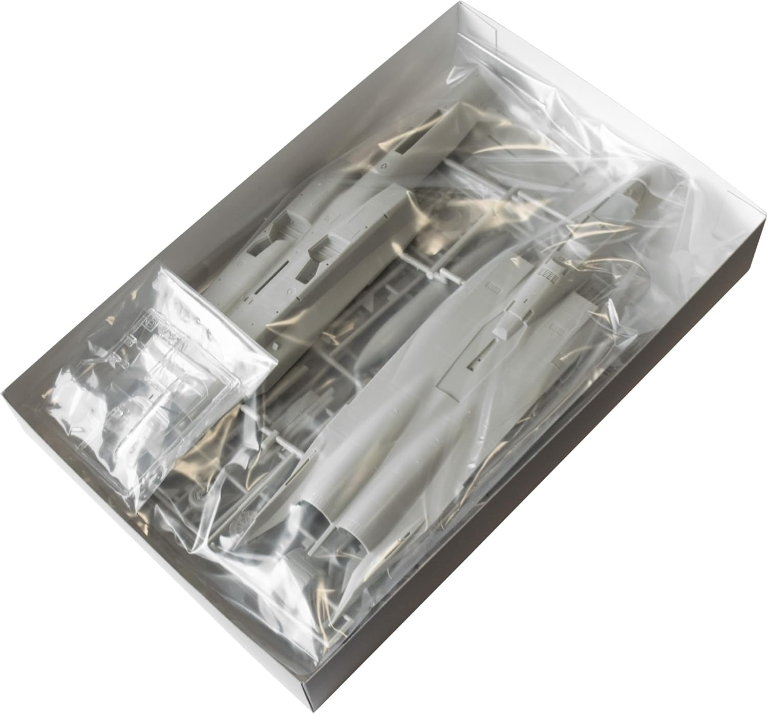 Tamiya 1:48 Scale Mcdonnell Douglas F-15C Eagle Model Kit image number 3