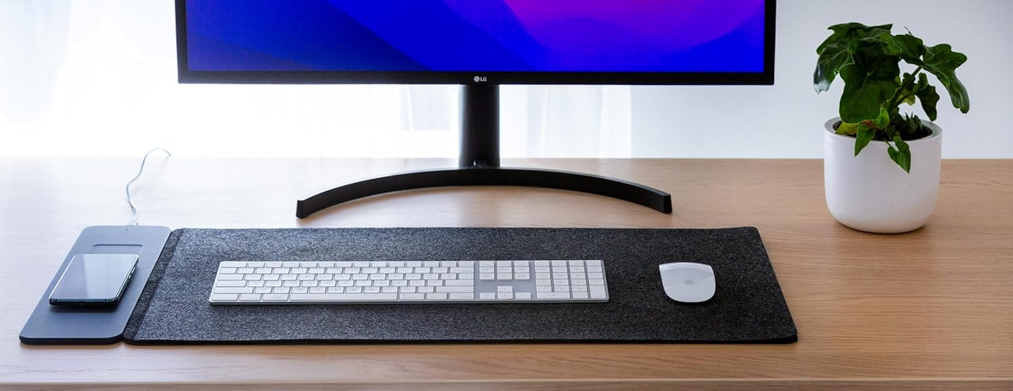 Lenoxx Reversible Wireless Fast Charging Desktop Mat for Smartphones and Earbuds - Fast Charging for 2 Devices, Reversible Design, Detachable Magnetic Panel image number 2