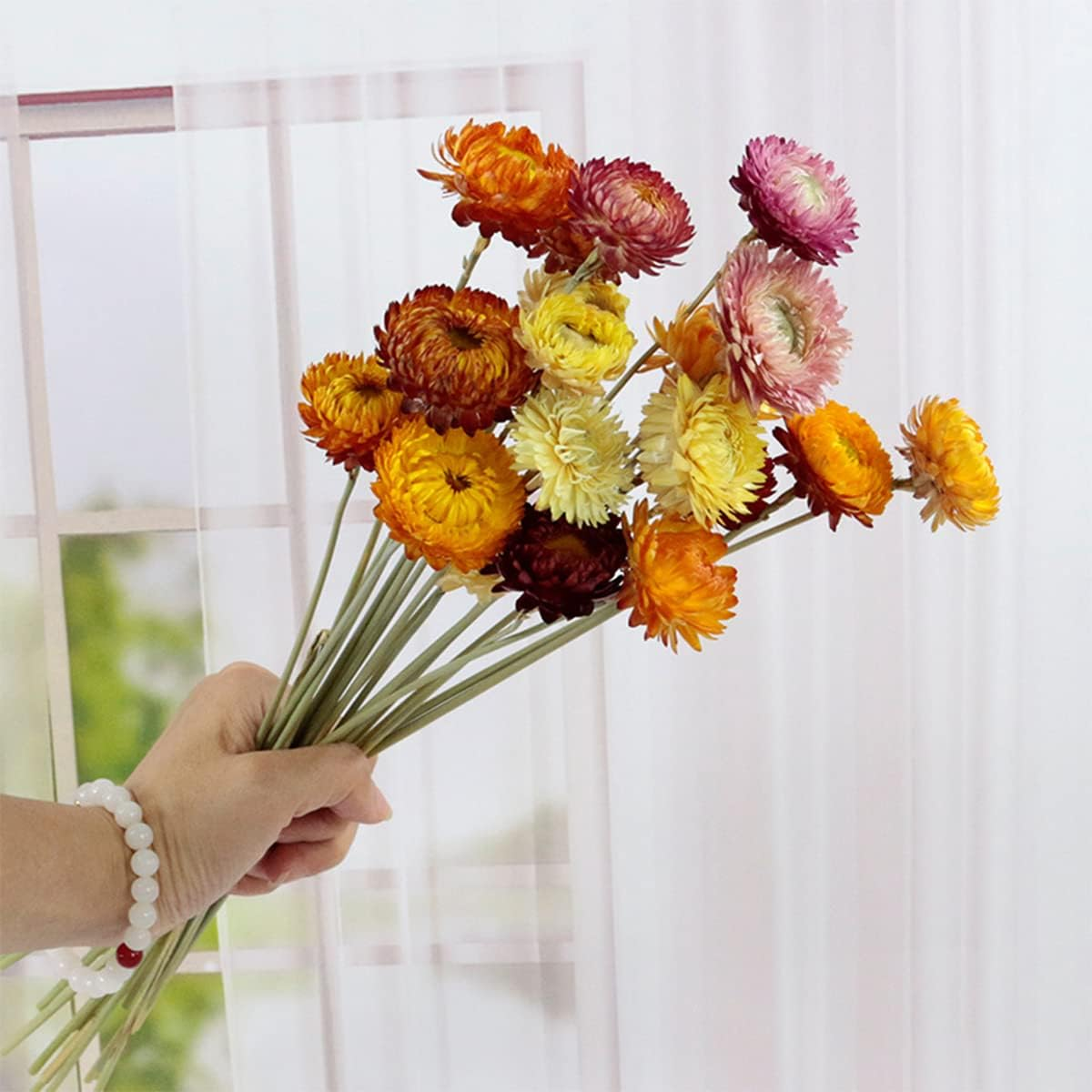 Tooget 40Pcs Natural Dried Daisies, Dried Daisy Flowers Bouquet with Stem for Wedding Home Office Party DIY Flower Arrangement image number 1