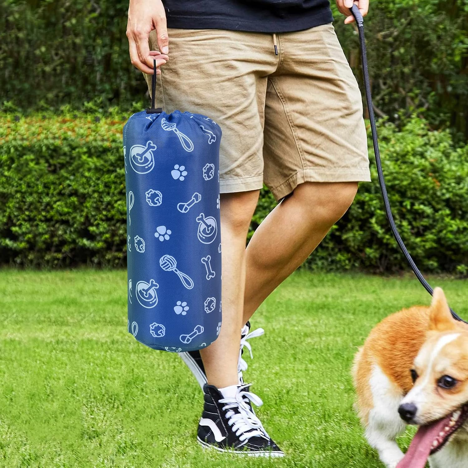 Ownpets Outdoor Dog Bed Waterproof Travel Dog Mat, Reversible and Portable Large Size Camping Dog Bed,Machine Washable,103X70Cm image number 3