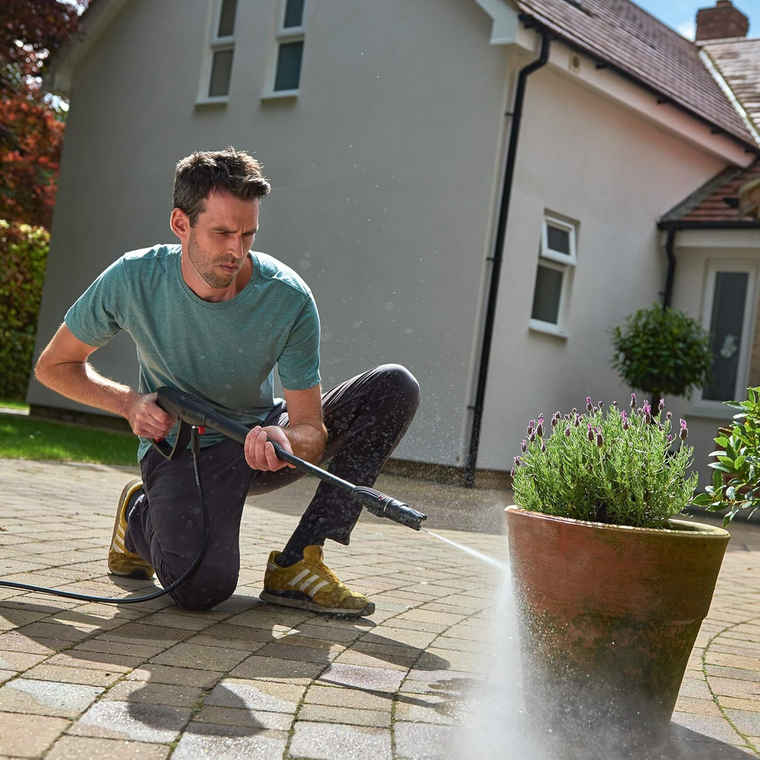 Bosch Trio Nozzle for High Pressure Washers Easyaquatak, Universalaquatak, and AQT Models image number 3