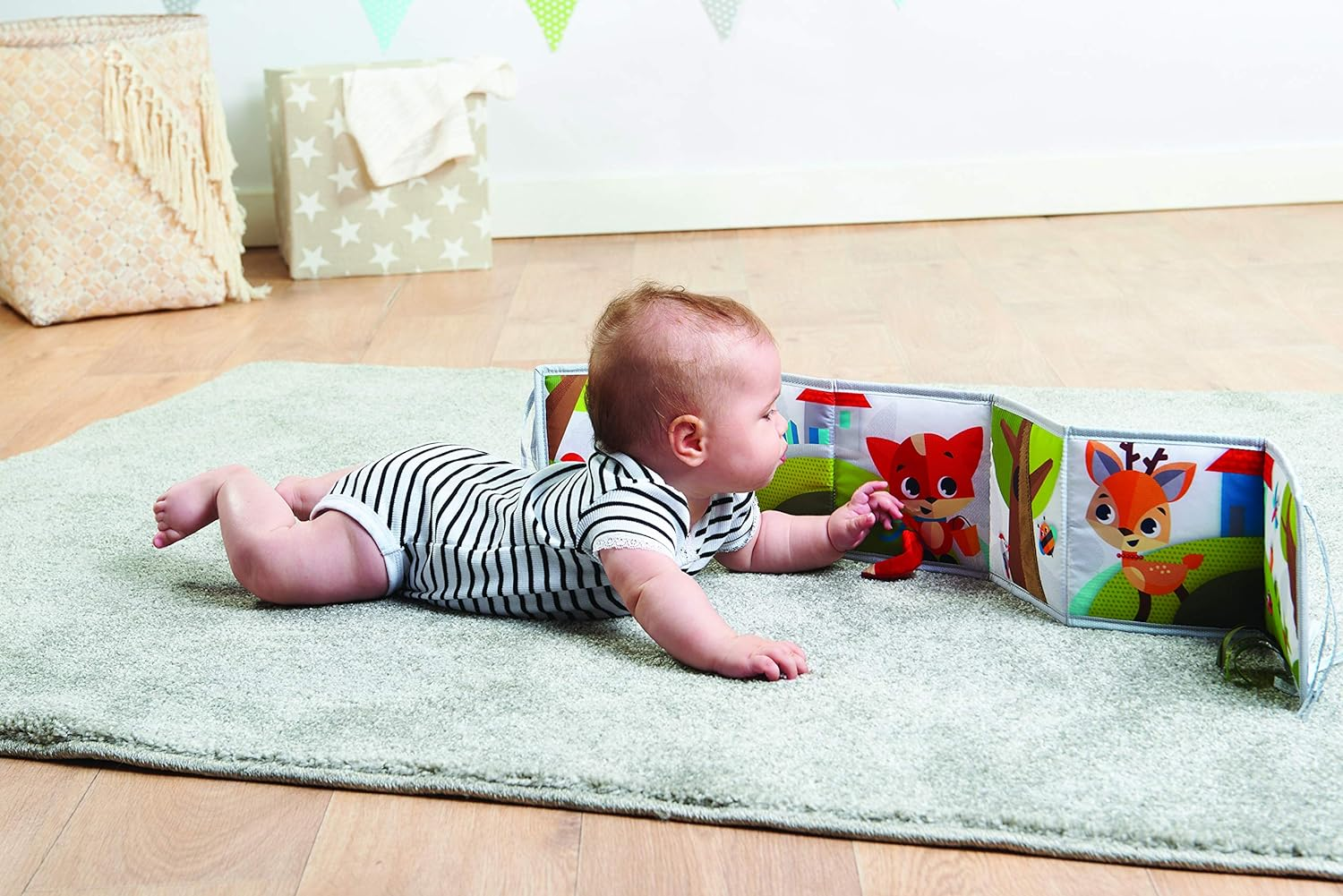 Tiny Love Meadow Days Double Sided Book image number 6