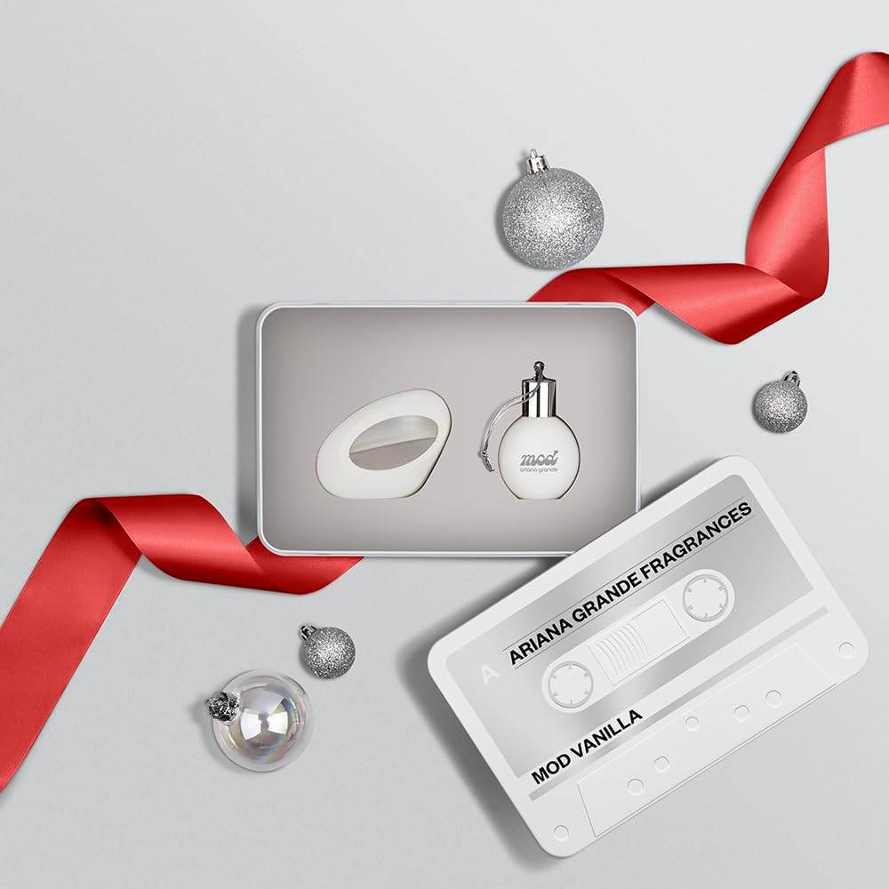 Ariana Grande Mod Vanilla Gift Set - 30Ml EDP & Shower Gel Ornament Ball