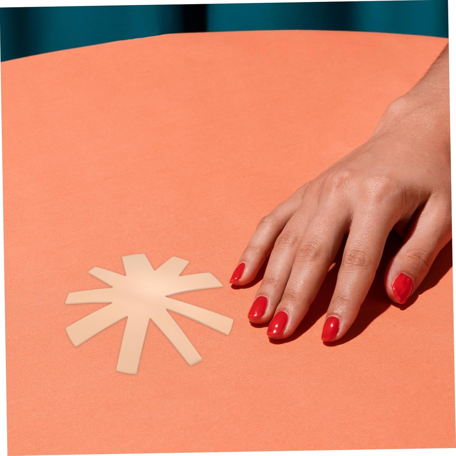 Ipetboom French Manicure Nail Template Metal Edge Trimmer Nail Shaping Tool for Precise French Tip Design Easy to Use in Stylish Rose Gold image number 3