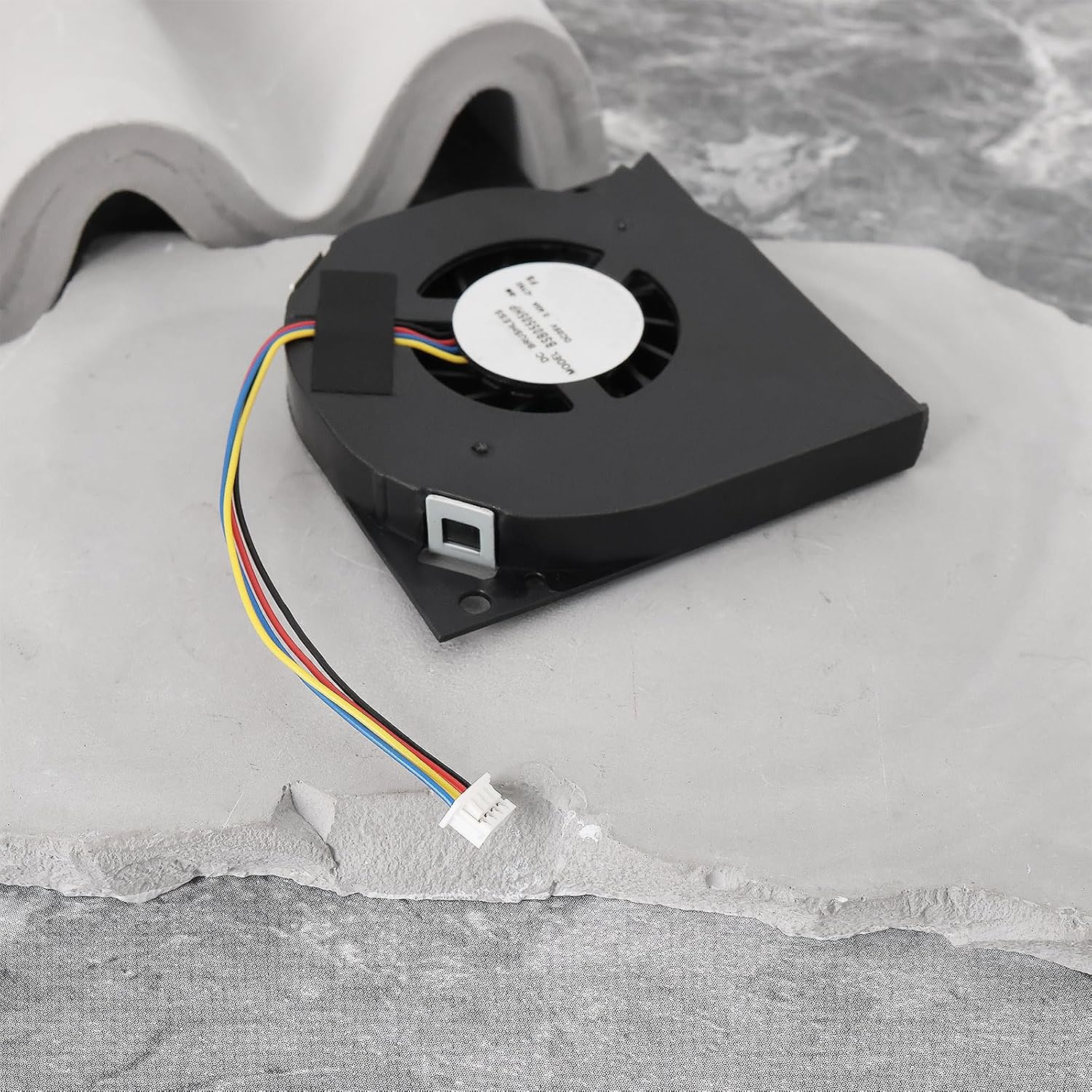 Emsea 1PC 4-Pin CPU Cooling Fan Compatible with Intel NUC7 Nuc7I5Bnh Nuc7I5Bnk Nuc7I7Bnh Series Compatible with NUC5 Nuc5I3Ryh Nuc5I3Ryk Fan Assembly image number 1