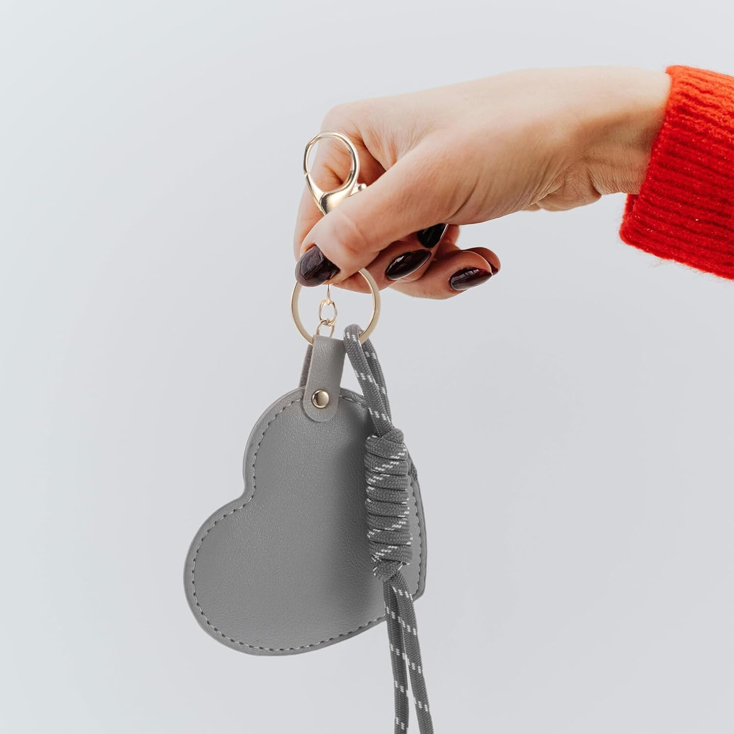 Mikinona 2Pcs PU Leather Heart Shaped Compact Mirror with Rotating Handheld Design Cute Mini Makeup Mirror Keychain for Travel Purse Accessory Scratch-Resistant Portable Vanity for Women image number 3