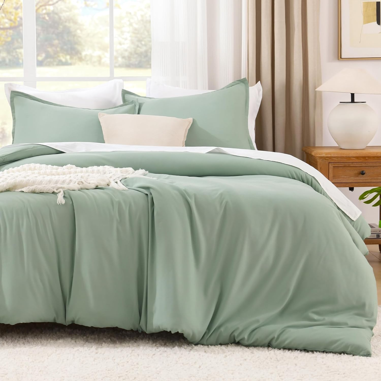 Litanika Oversized King Comforter Set 120X120, 3 Pieces Sage Green Super King Size Lightweight Solid Bedding Comforter Set, All Season Fluffy Bed Set image number 4