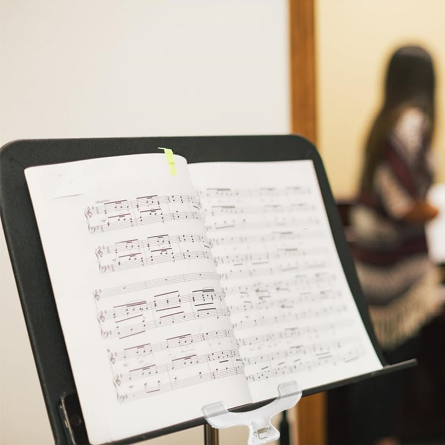 5 Pcs Book Clip for Reading Portable Book Page Holder for Hands Free Reading, Book Reading Accessories, Works on Hardcovers, Paperbacks, Magazines, and Comic, Art, Piano and Recipe Books (Green) image number 2