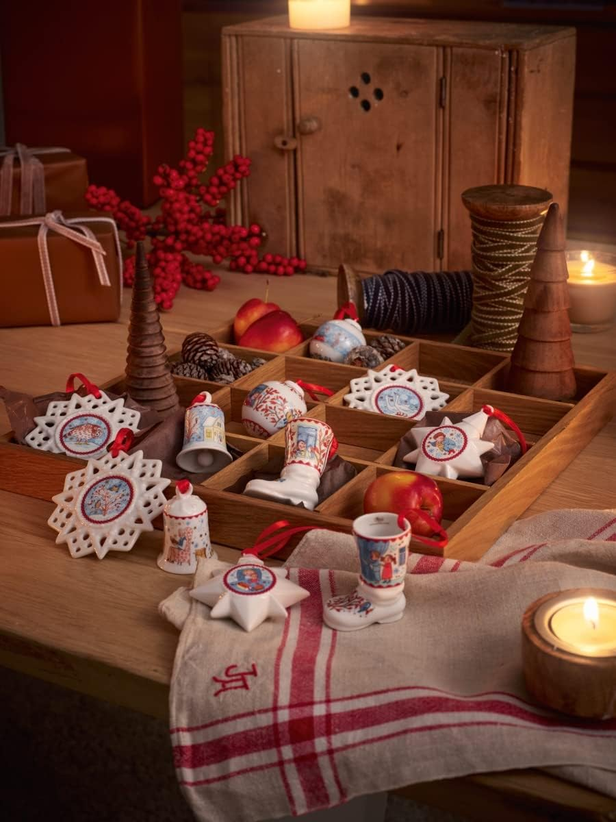 Hutschenreuther Collectable Series 2022 Porcelain Cones Christmas Eve image number 1