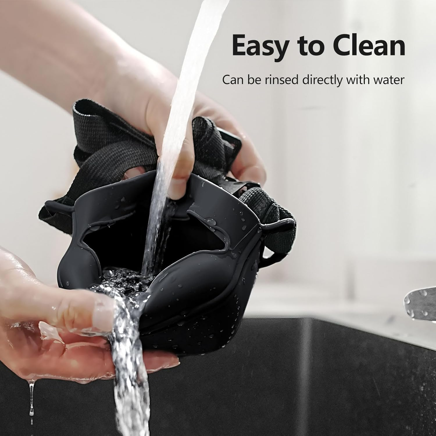 AOKLANT Pet Training Snack Bag with Updated Magnetic Clicker 2.0 Seal, 1.66 Cups Silicone Band Bag for Dog Snacks, Ideal for Training and Walking.