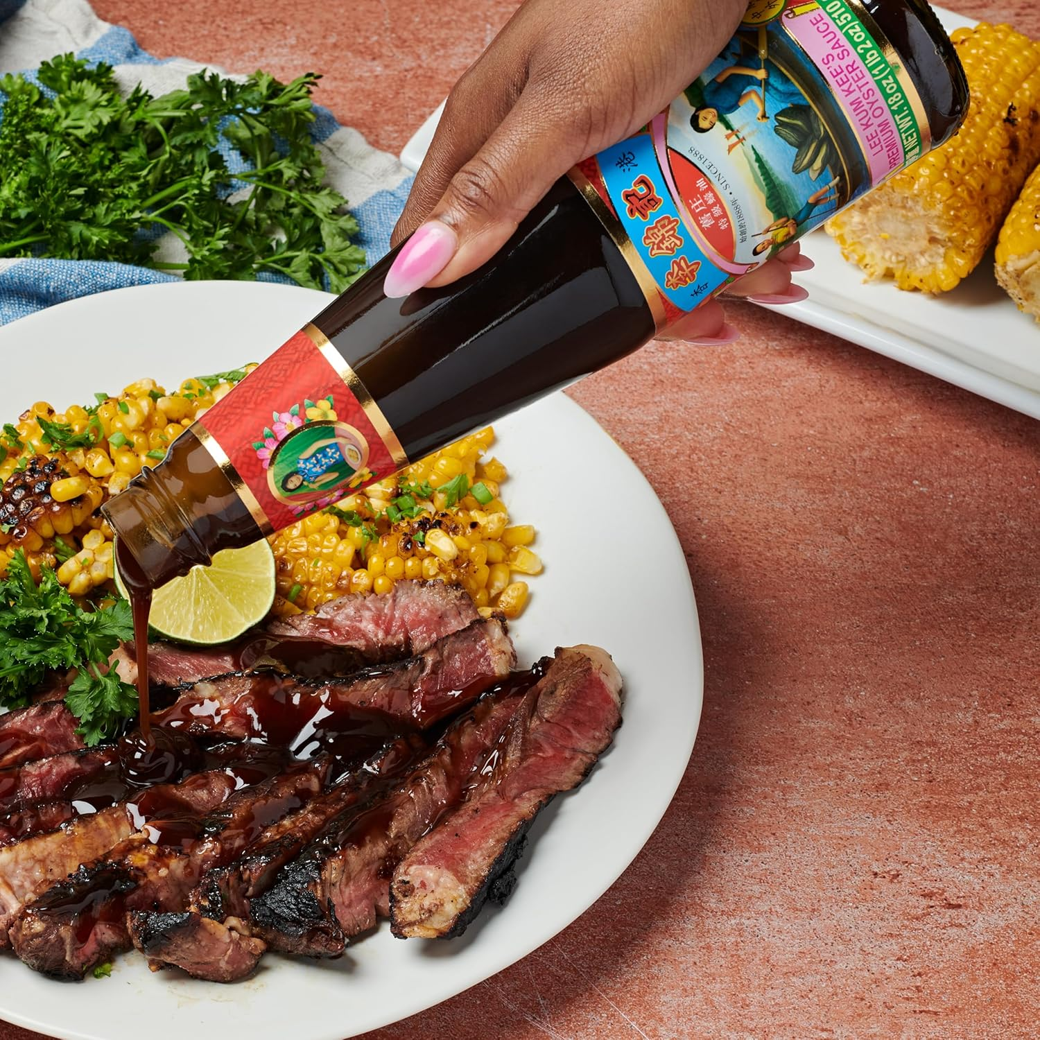 Lee Kum Kee Premium Oyster Sauce, 510 G image number 3