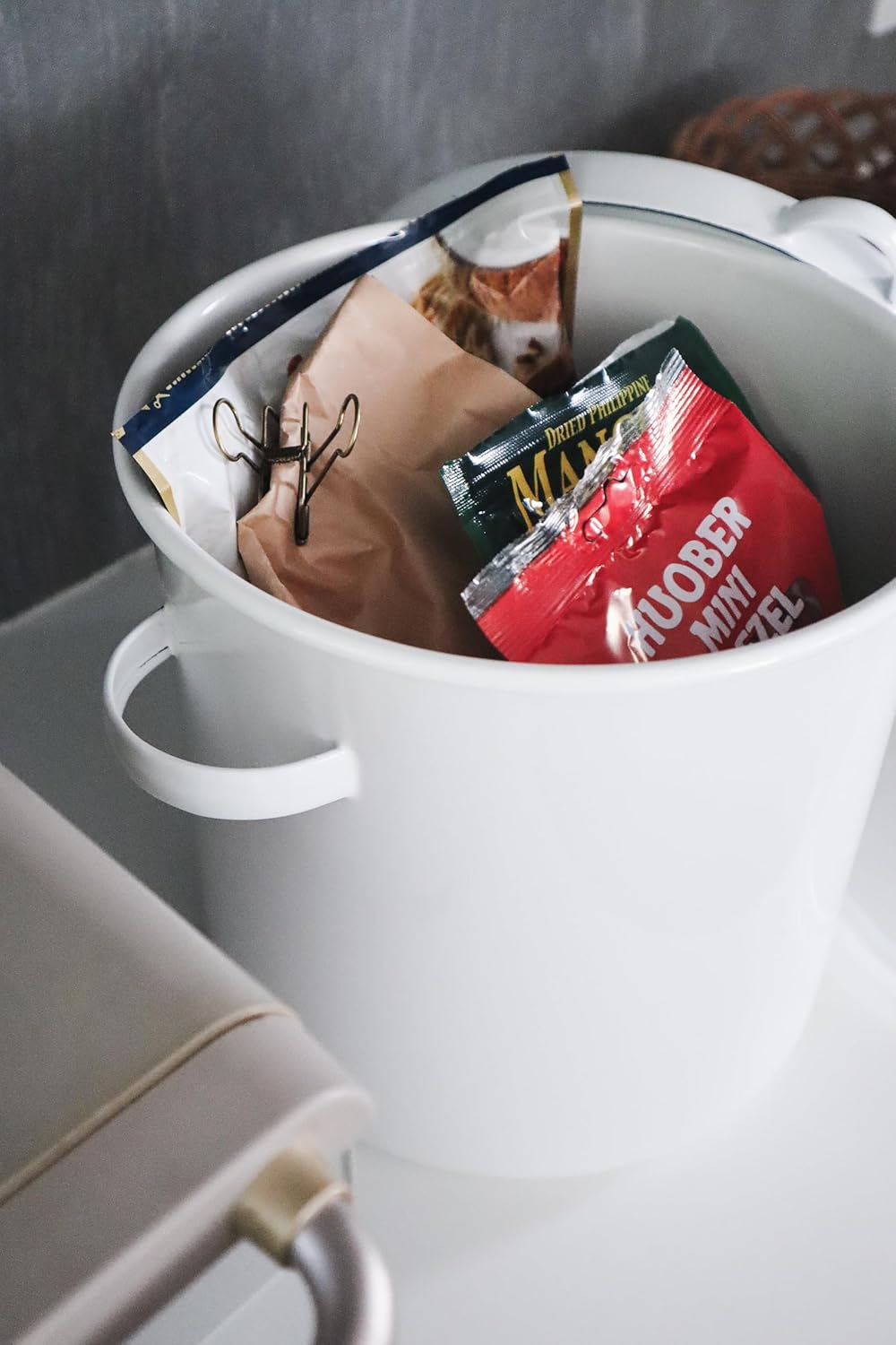 Nodahoro WRS-24 Storage Container, round Stocker, 9.4 Inches (24 Cm), Sealed Lid, Enameled Miso, Rice, Umeboshi, Bran Pickles, Bran Floor, Made in Japan image number 1