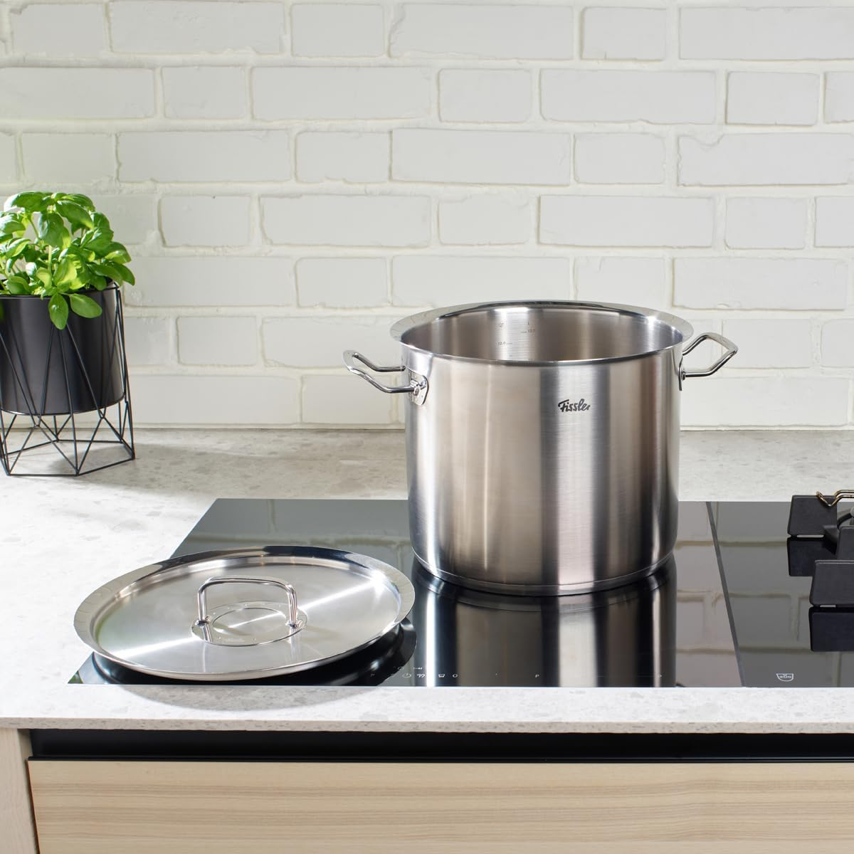 Fissler Original Profi Collection/High Cooking Pot (Diameter 28 Cm, 14 L) Stainless Steel Pots with Metal Lid, Inner Scale - Induction image number 2