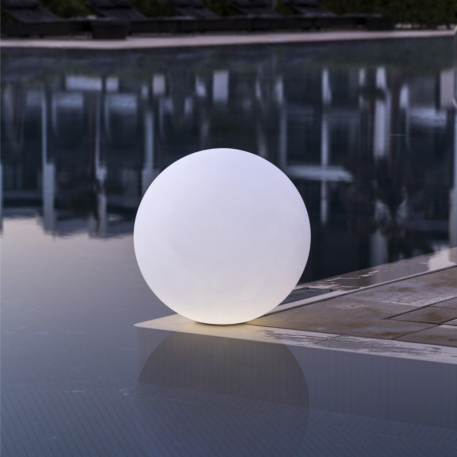7PANDAS Solar Rechargeable Ball Light, Full Moon LED Ball Light Dual Rechargeable with Solar Battery Power, 35CM 7 RGB Colors Changing IP65 Waterproof for Pool Decor Outdoor(35Cm, 1Pack) image number 4