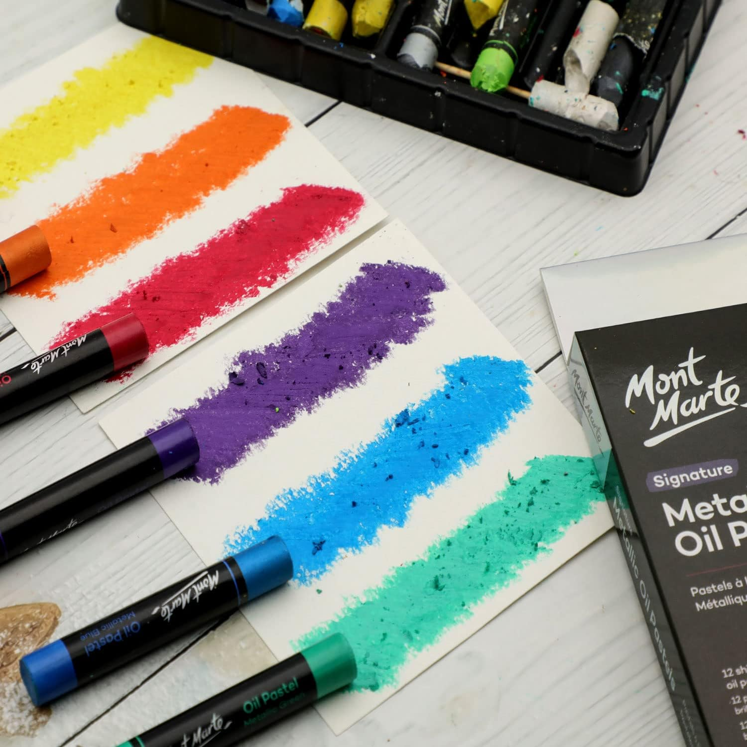Mont Marte Metallic Oil Pastels Signature 12Pc, Assorted Metallic Colours, Vibrant and Buttery, Versatile Art Pastels for Blending, Layering & Shading, Ideal for Art, Craft, Colouring and Sketching image number 3