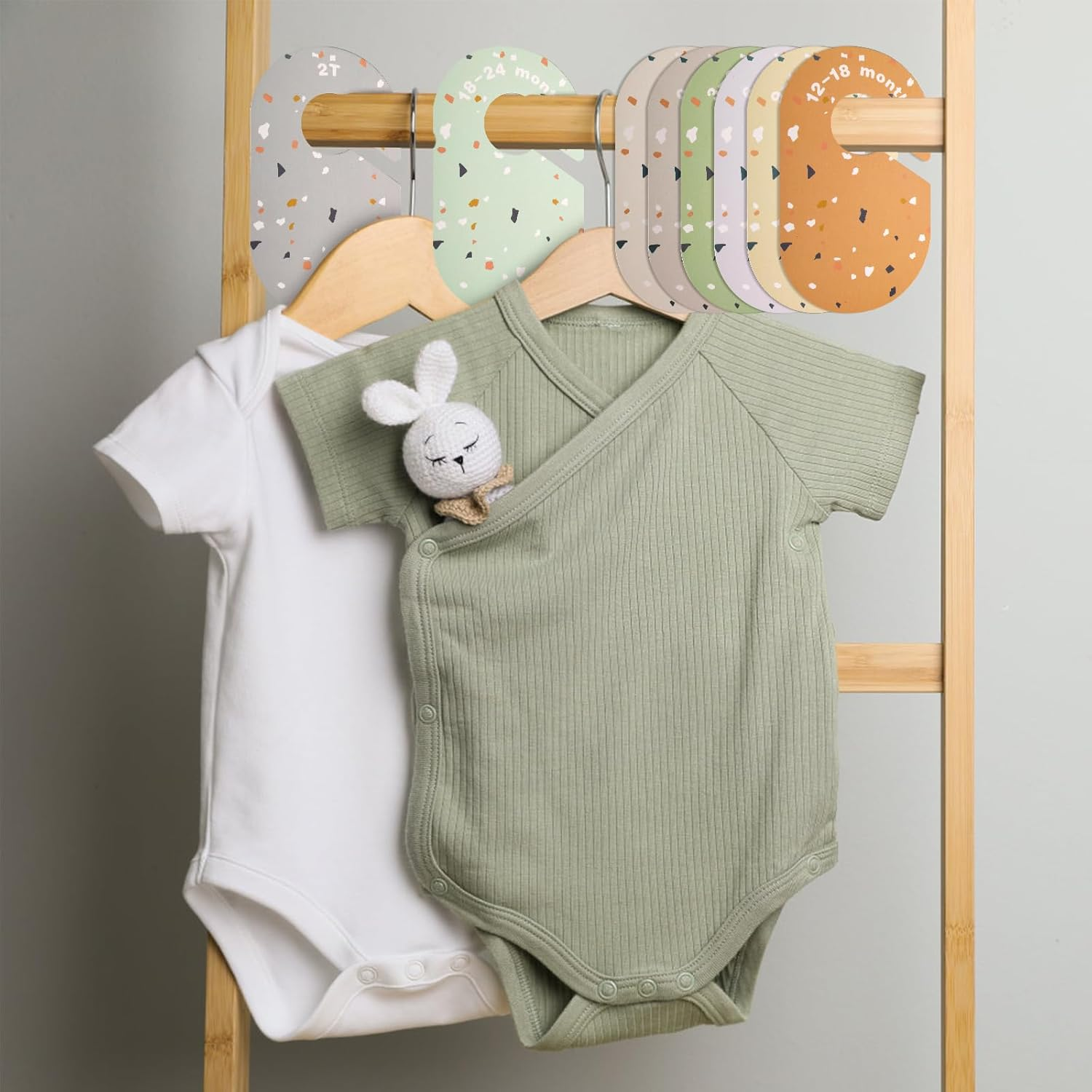 8Pcs Baby Wardrobe Dividers, Nursery Hanger Dividers Baby Shower Nursery Gift Set Baby Size Clothes Organizer Dividers Nursery Closet Dividers for Expecting Mothers