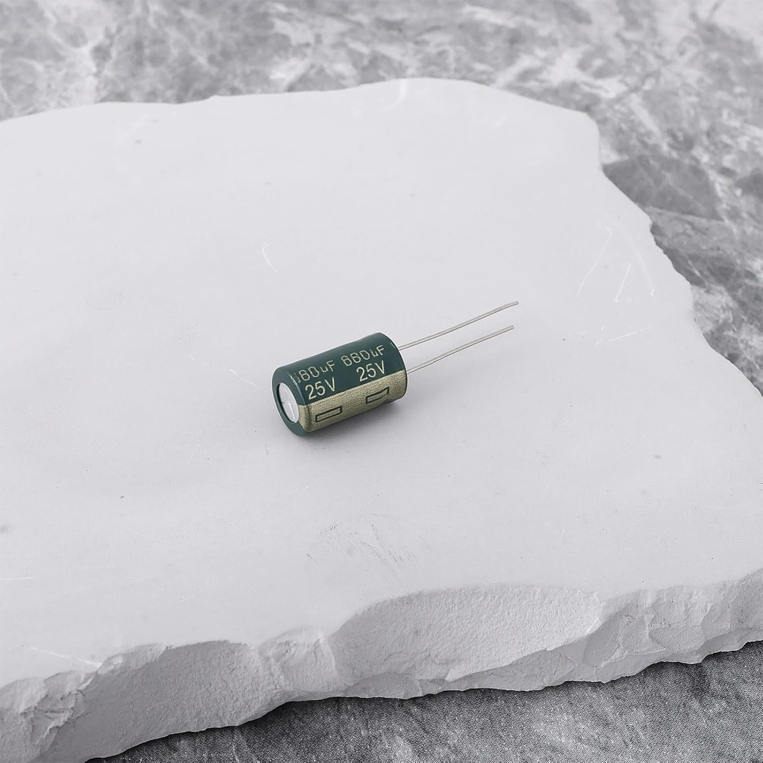 30PCS 680Uf 25V Radial Electrolytic Capacitor 17 X 10Mm Compatible with Electronics Computer Motherboard TV Digital Camera image number 2