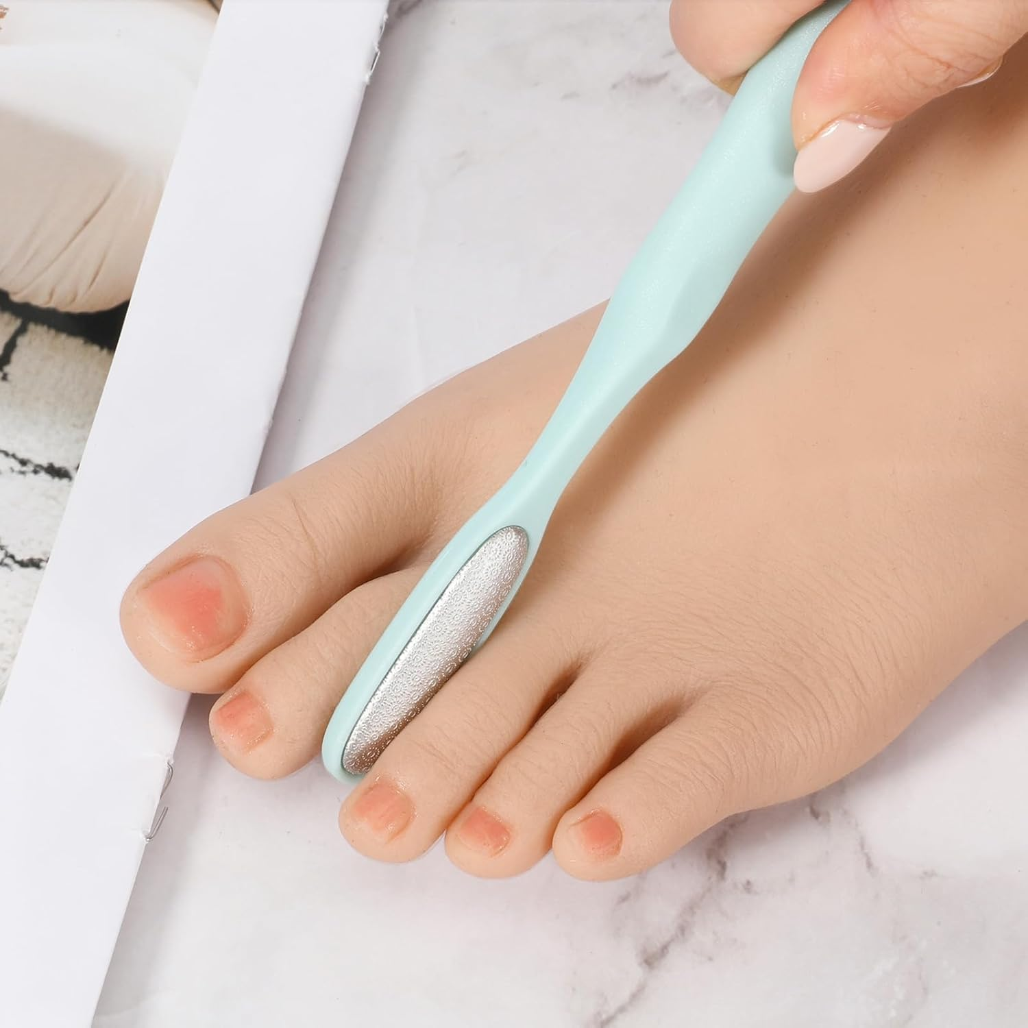 YBEATY 2Pcs Mini Foot File Precision Callus Remover Foot Files Callus Remover Bunion Scrubber Smooth Feet Heel Scraper for Toe Gaps Hard Skin Pedicures Hands in Shower Cracked Feet image number 4