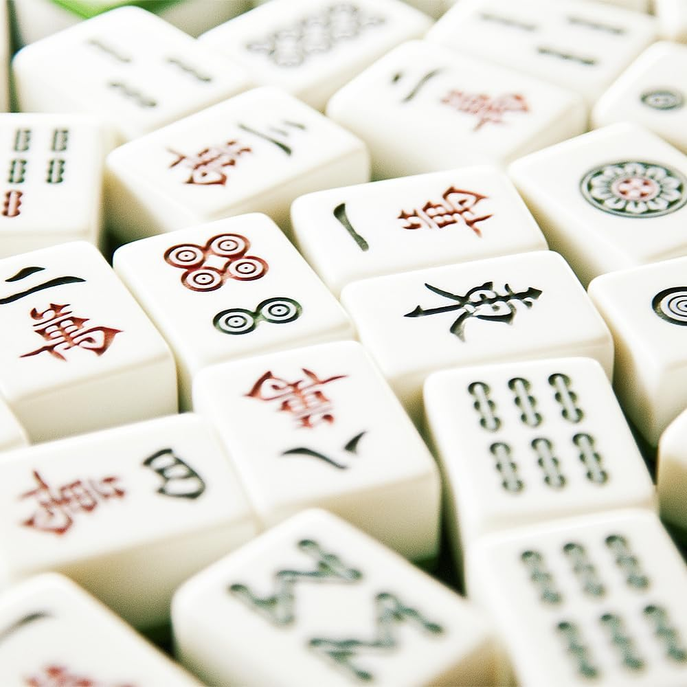 Mini Mahjong Set - Portable Traditional Chinese Board Game with 144 Stones for Family Travel and Tabletop