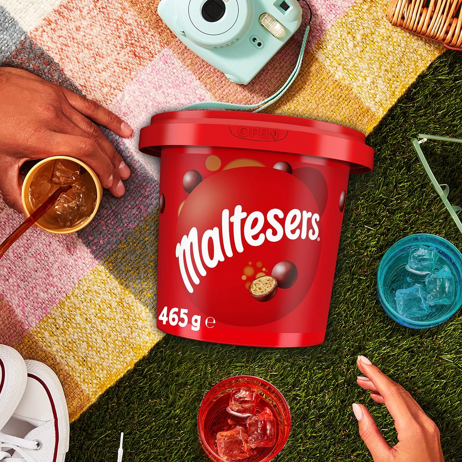Maltesers Milk Chocolate Snack and Share Gift Bucket 465G image number 3