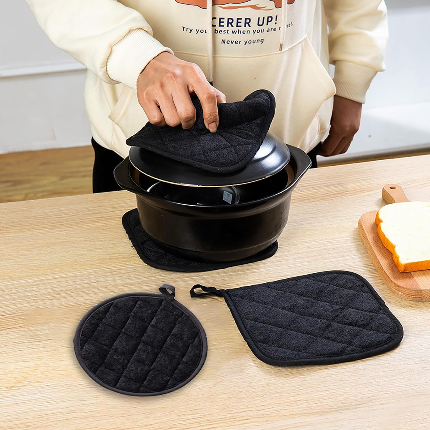 4 Pack Pot Holders for Kitchen Clearance, Hot Pads for Kitchen, Countertops, Oven Pot Holders Bulk, Potholders Sets for Kitchens Heat Resistant, Gripper Pad