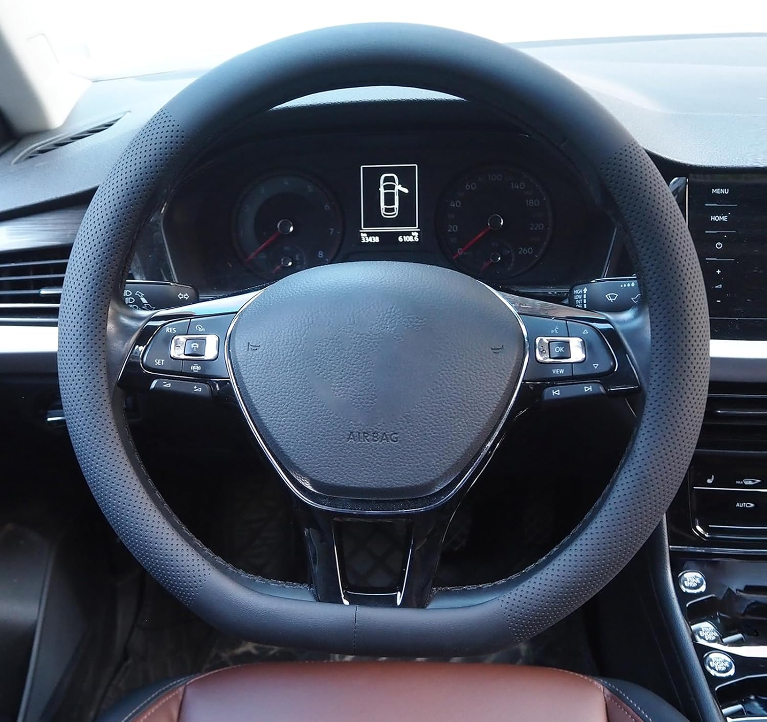 Nappa Leather Car Steering Wheel Cover for 14-15 Inches, Anti-Slip Soft Leather Steering Wheel Cover Full Surround, Universal Breathable O-Shaped, D-Shaped Steering Wheel Protector (Black-D Shaped) image number 3