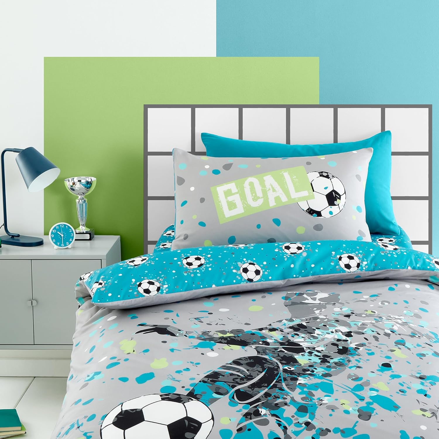 Bedding Bedlam - Blue Aqua Football Duvet Cover - Double Size (200 X 200Cm) - Reversible (2 Designs) - Football Football Themed Duvet Cover - Football Bedroom Accessories - Soccer image number 3