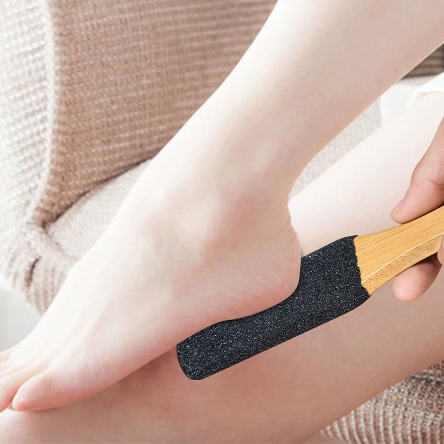 Yxvyxymyxxg Foot Pumice Stone Pedicure File with Ergonomic Wooden Handle &mdash; Callus Remover and Dead Skin Scraper, for Smoother Feet/Heels/Hands, Black, 1 PCS