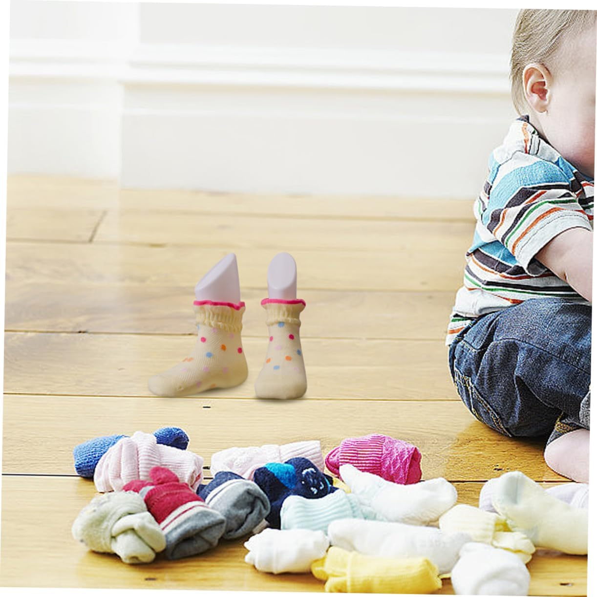 2 Pairs Baby Foot Mannequin and Toddler Foot Model White 9Cm Plastic Display for Kids Socks Retail Store