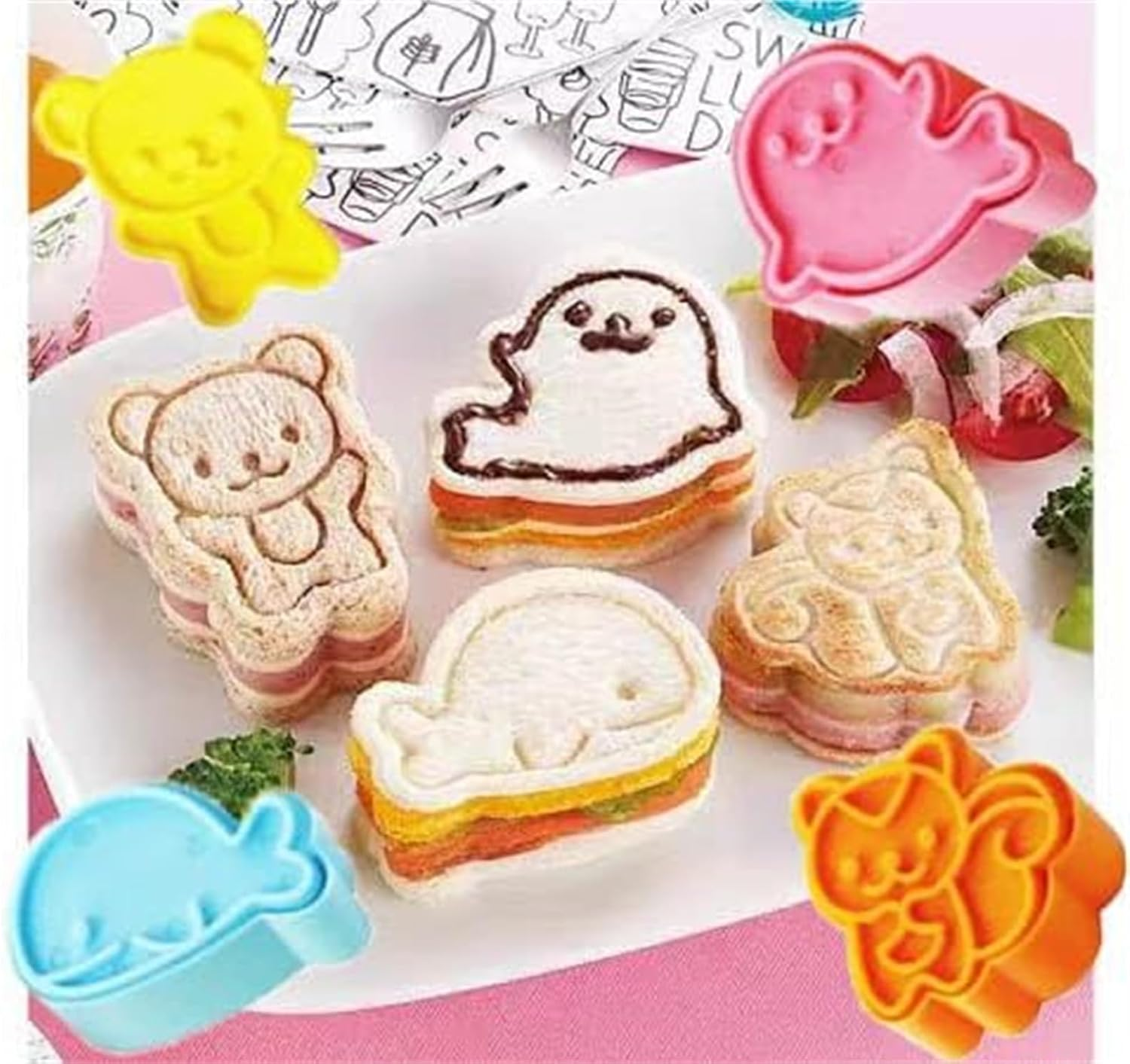 5 PCS Sandwich Cutter and Sealer for Kids, Mini Cartoon Bear Squirrel Dolphin Sea Dog Bread Cutter Sandwich Cutters for Kids Bento Box