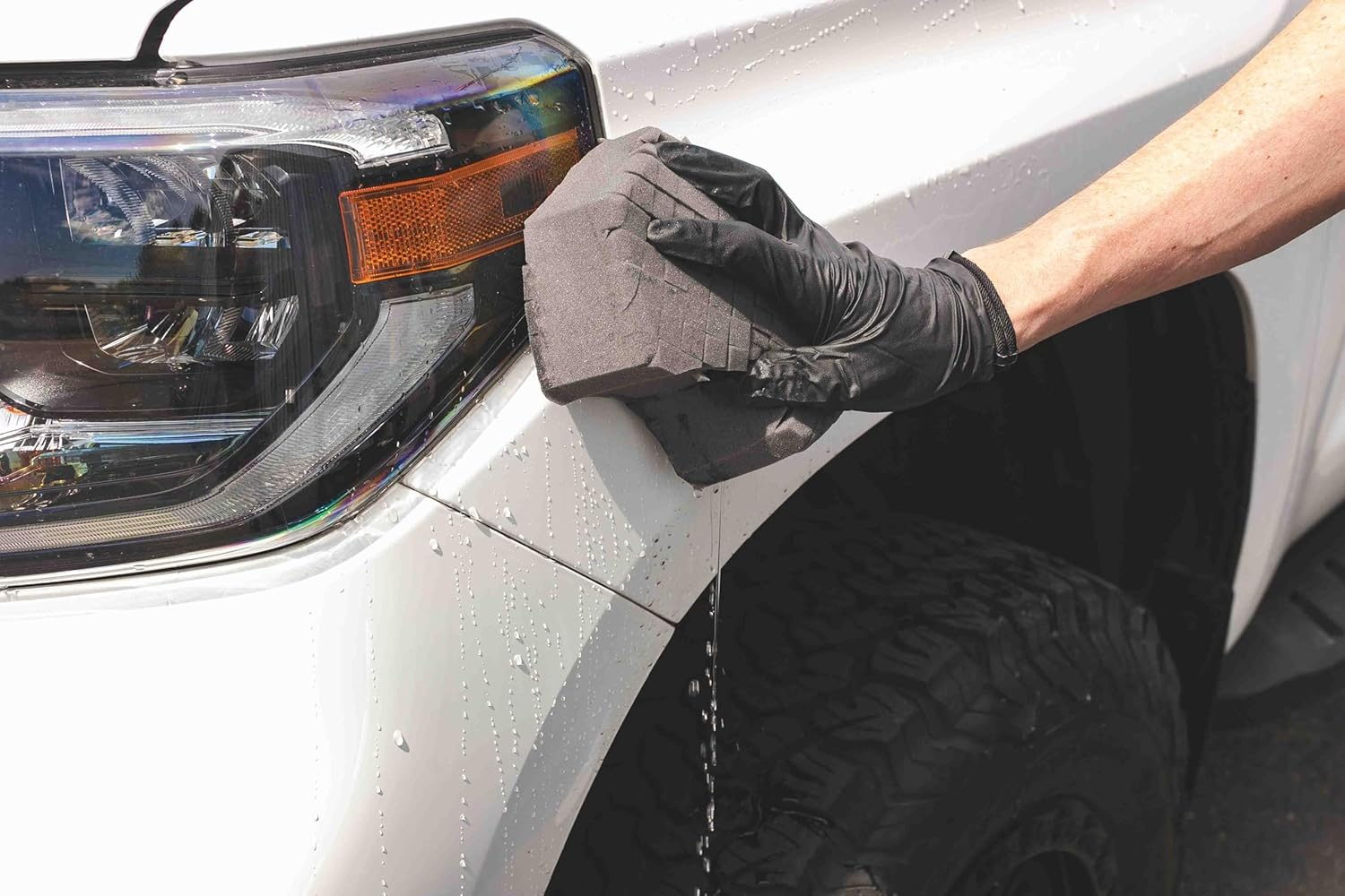 The Rag Company Ultra Safe Sponge - Latest Foam Technology Safe for All Types of Paint and Wheel Finishes - Easy-To-Hold Ergonomic Grip for Wash Bucket and Rinseless Washing - Dark Grey image number 5