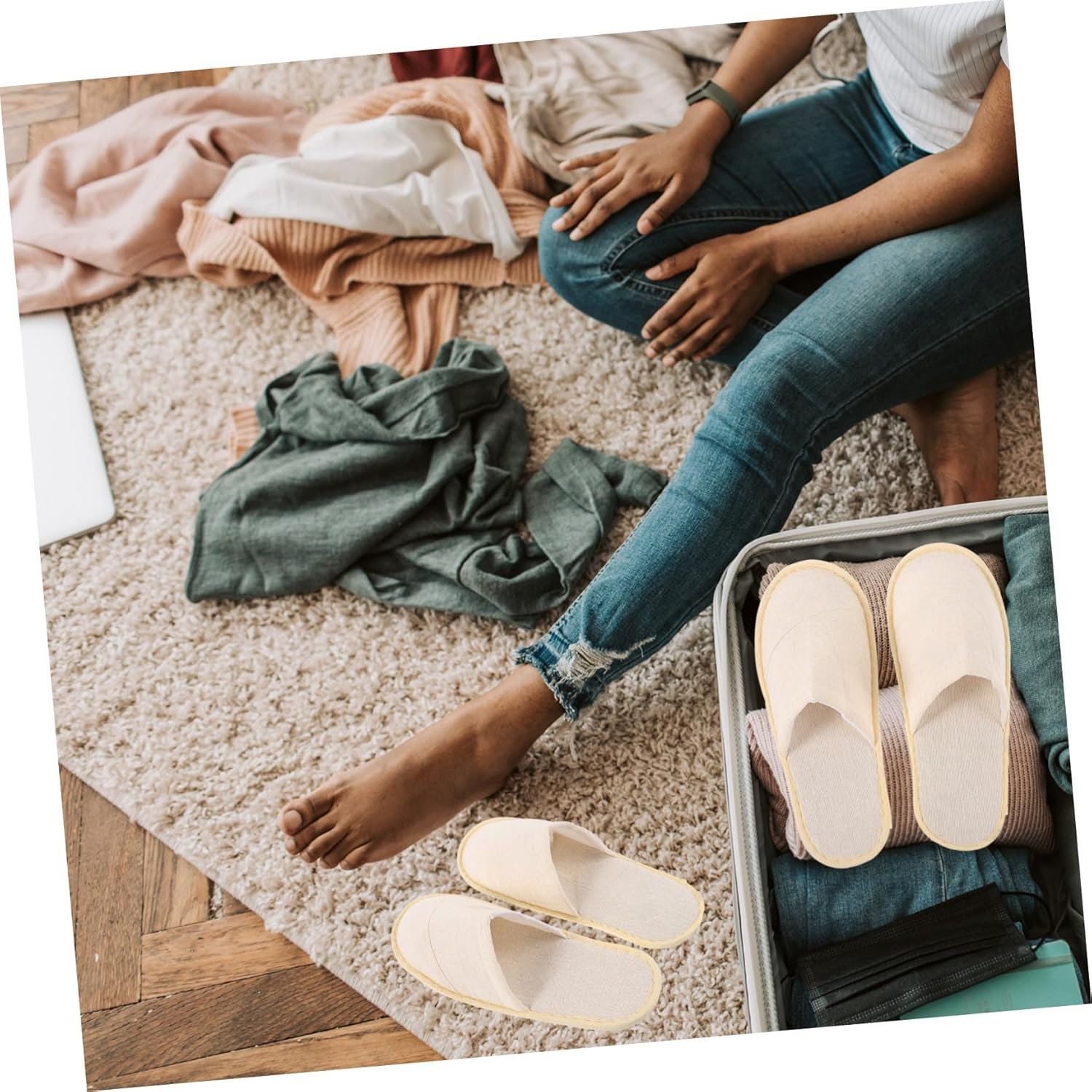 Vaguelly 6 Pairs Portable Foldable Slippers for Travel and Hotel Use Unisex Guest Shoes with Slip Sole Space Saving Design for Spa Plane Home and Outdoor Safety Random Color image number 3