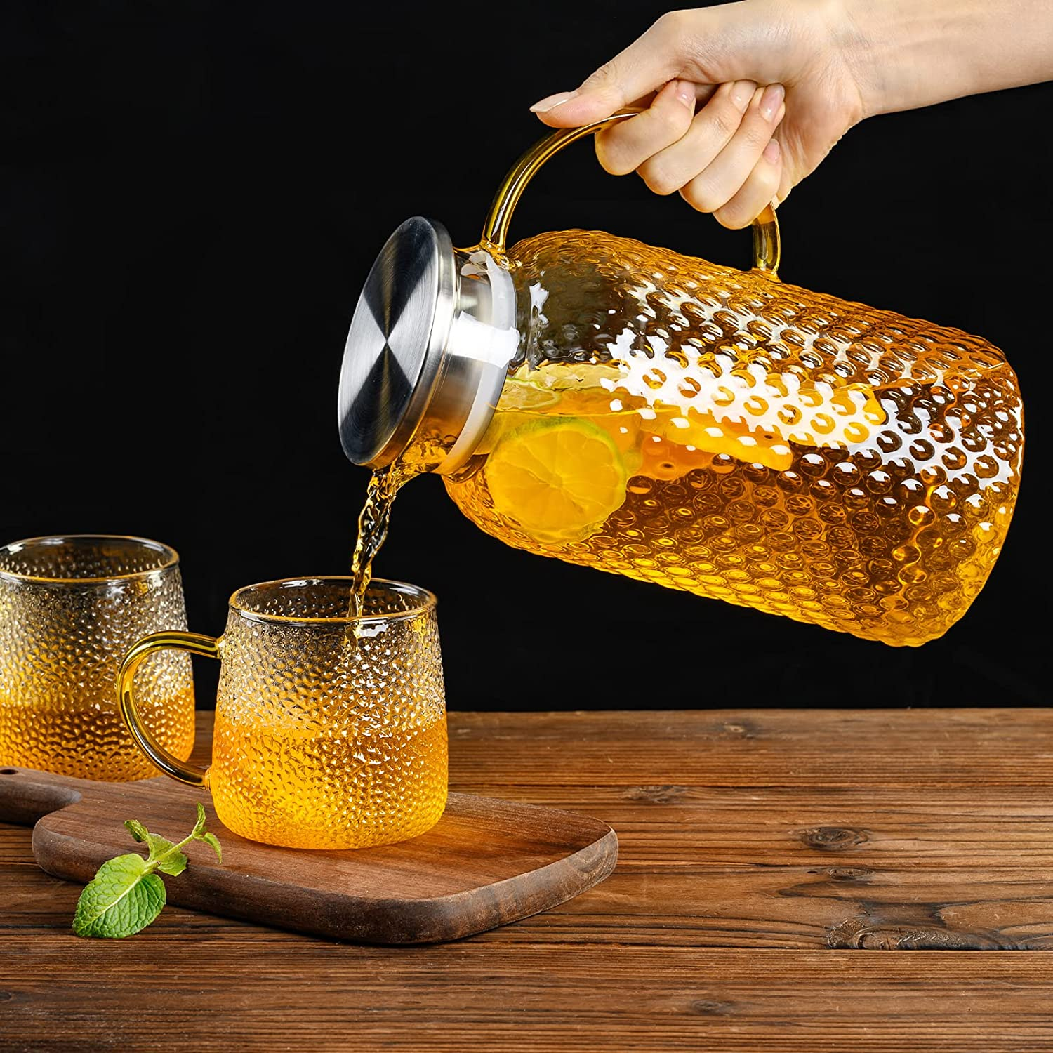 PARACITY Glass Pitcher Squama Designed, Glass Water Pitcher with Lid and Spout, Large Bore Design for Easy Cleaning, for Cold/Hot Drinks, Iced Tea, Juice, Milk (64Oz)