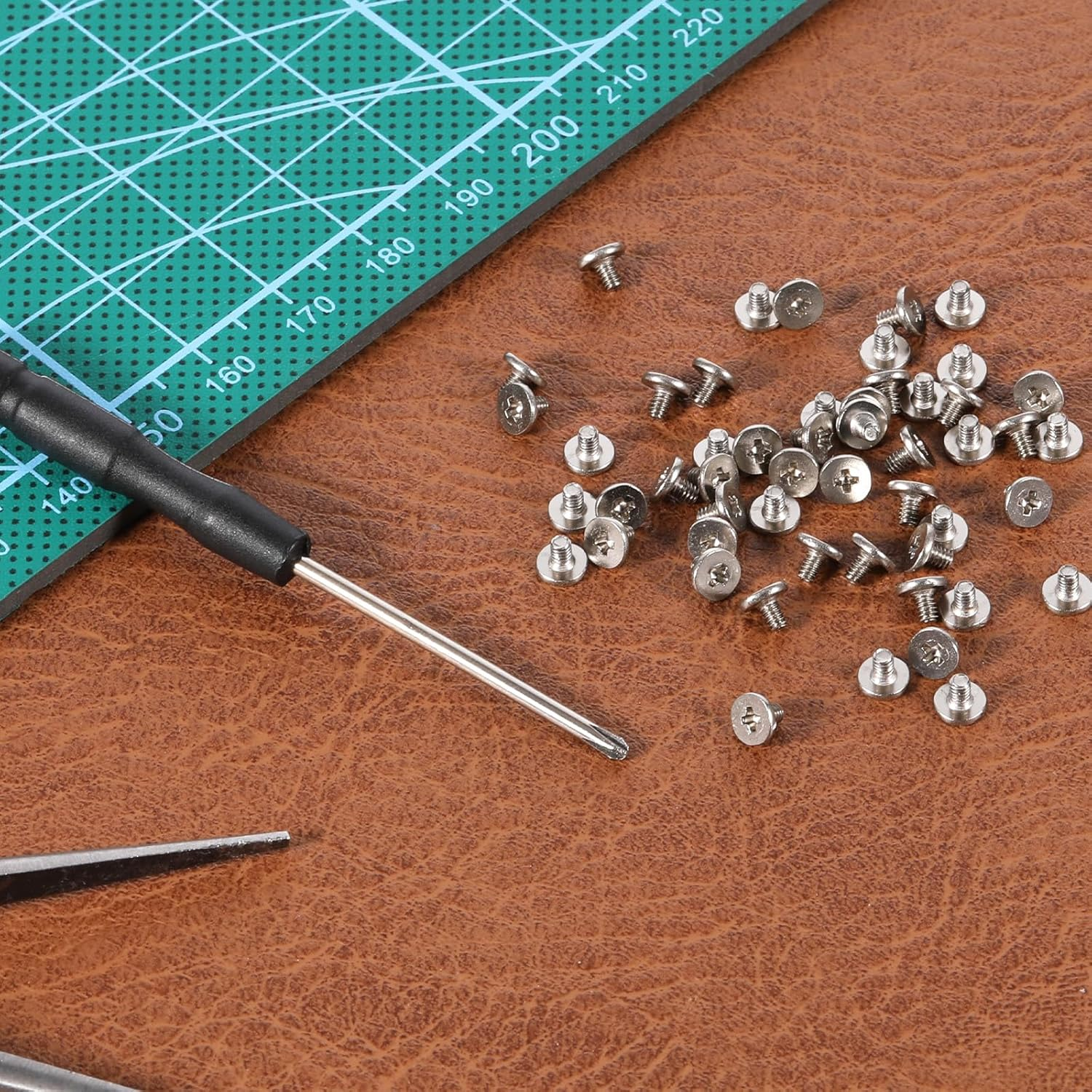 50 PCS M.2 SSD Mounting Screws Kit, Pcie Nvme M2 X 3 MM Replacement Phillips Flat Head Screw M.2 SSD Mountings Screws with Screwdriver, M2Screw for Laptop Nvme image number 2