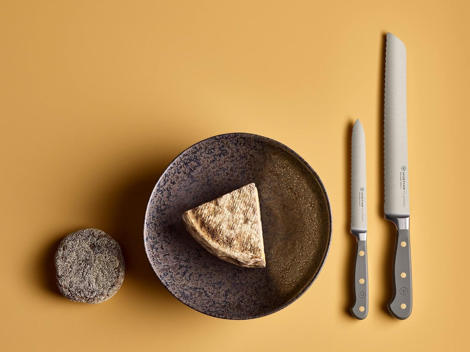 W&uuml;sthof Classic Colour Velvet Oyster Double Serrated Bread Knife 23 Cm &ndash; Precision-Forged German Steel Kitchen Knife, Full Tang Triple-Riveted Handle, Razor-Sharp Double Serrated Edge image number 7