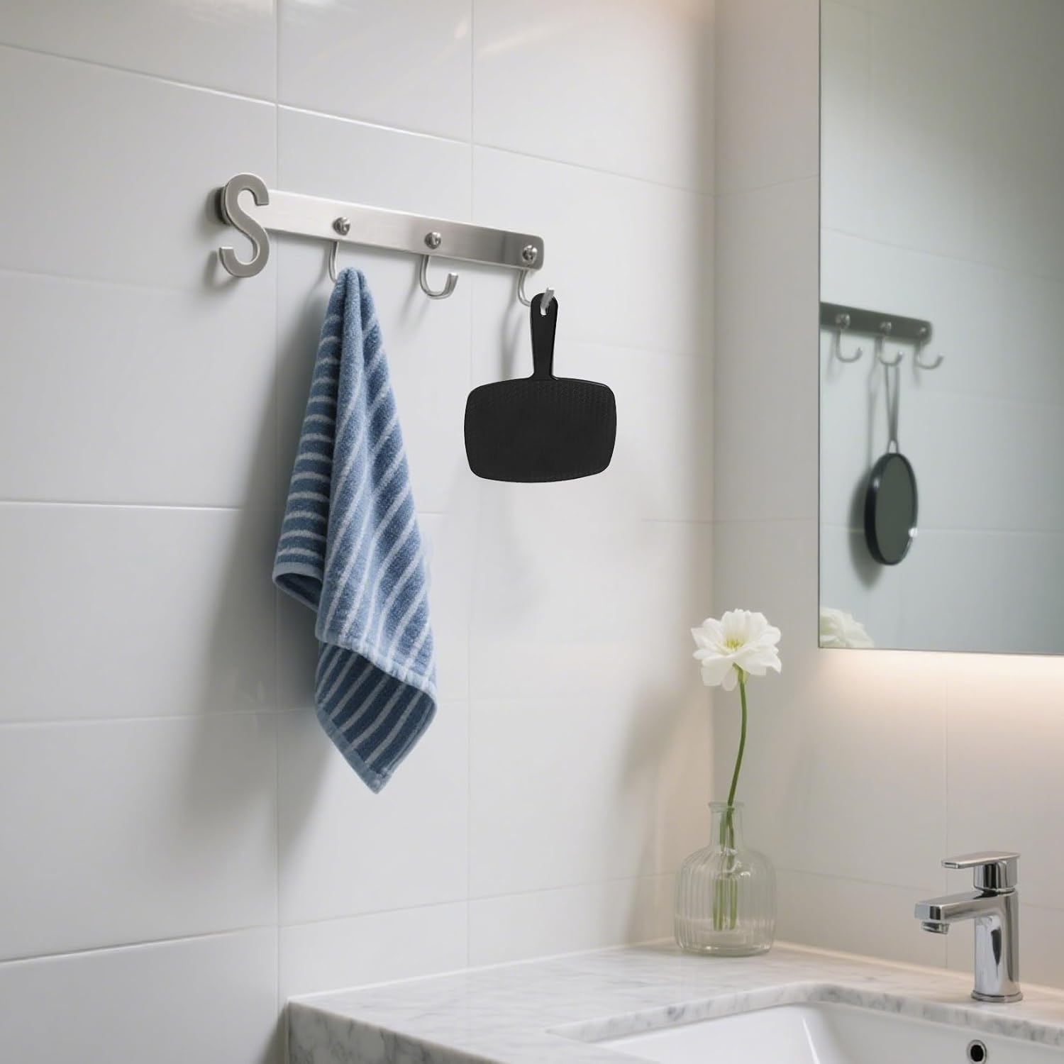 Handheld Mirror 26.2 X 18.8Cm Black with Handle Square Makeup Portable Handheld Mirror for Makeup Hairdressing Suitable for Barber Shop Hairdressing Home image number 2