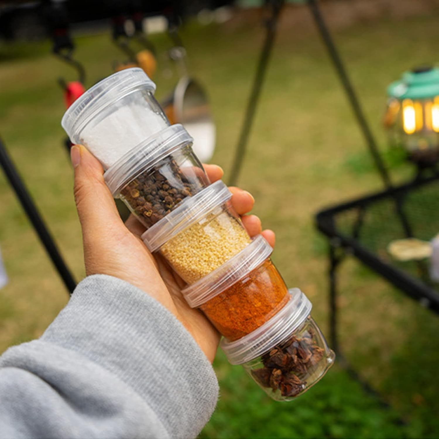 Joyeee Set of 5 Outdoor Spice Jars Set, Portable Seasonings Box for Sauce Condiment, Leak Proof Seasoning Canister with Storage Bag for Camping BBQ Picnic Hiking Fishing Family Use Travel Size