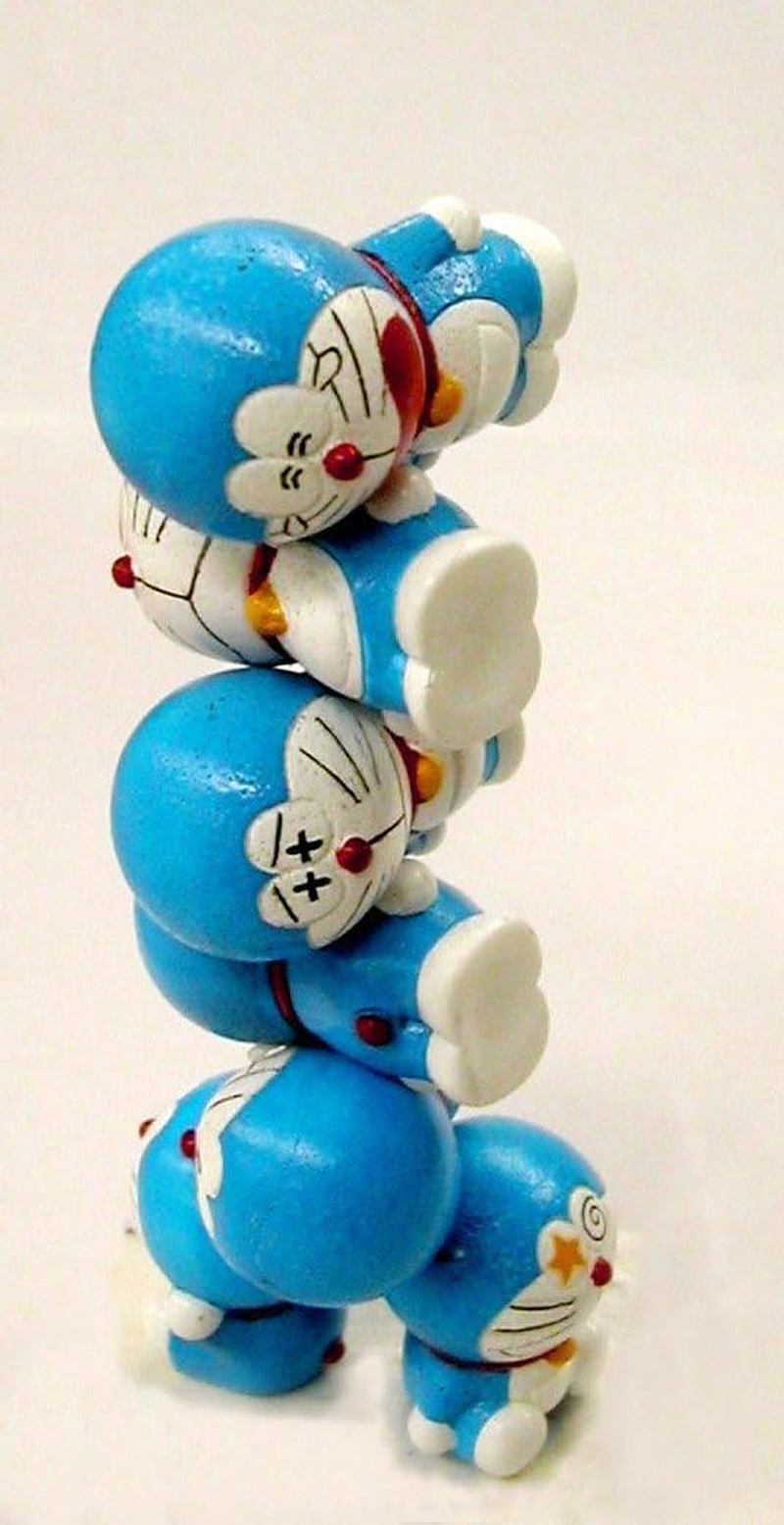 Epoch Pinch and Pinch Balance Game Doraemon Darake Blue, 6+ image number 2