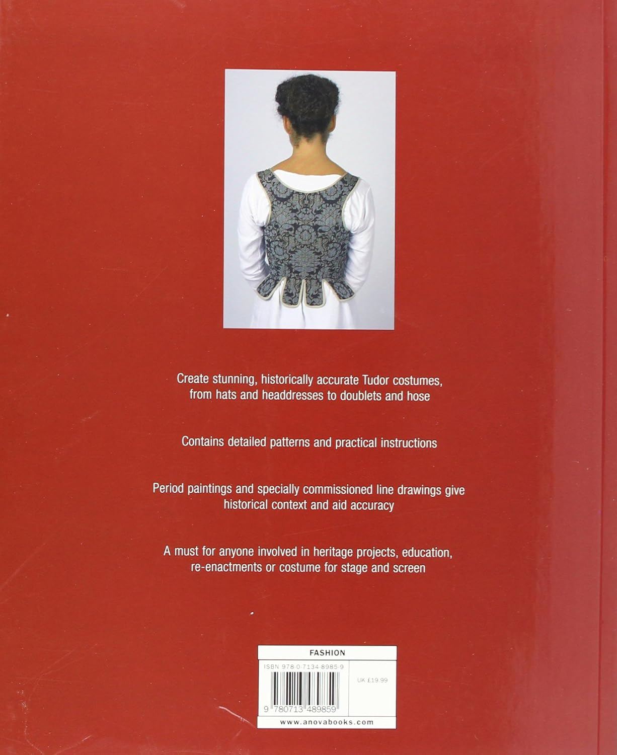 Tudor Tailor: Reconstructing Sixteenth-Century Dress